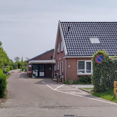 Het Dobbertje, Charmant Houten Huisje Sint Maartensvlotbrug Экстерьер фото